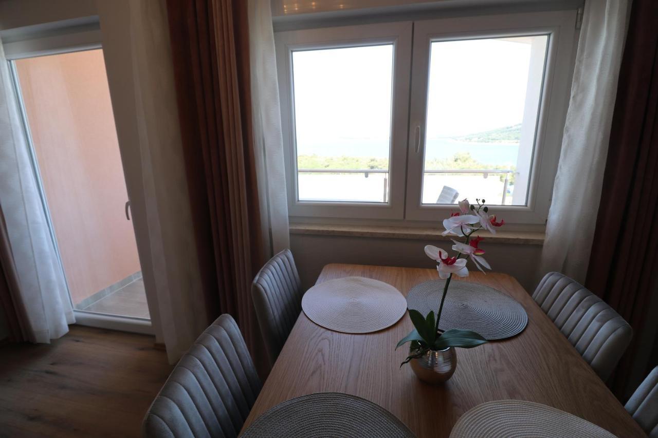 Apartmani Bilokapic Primošten Exterior foto