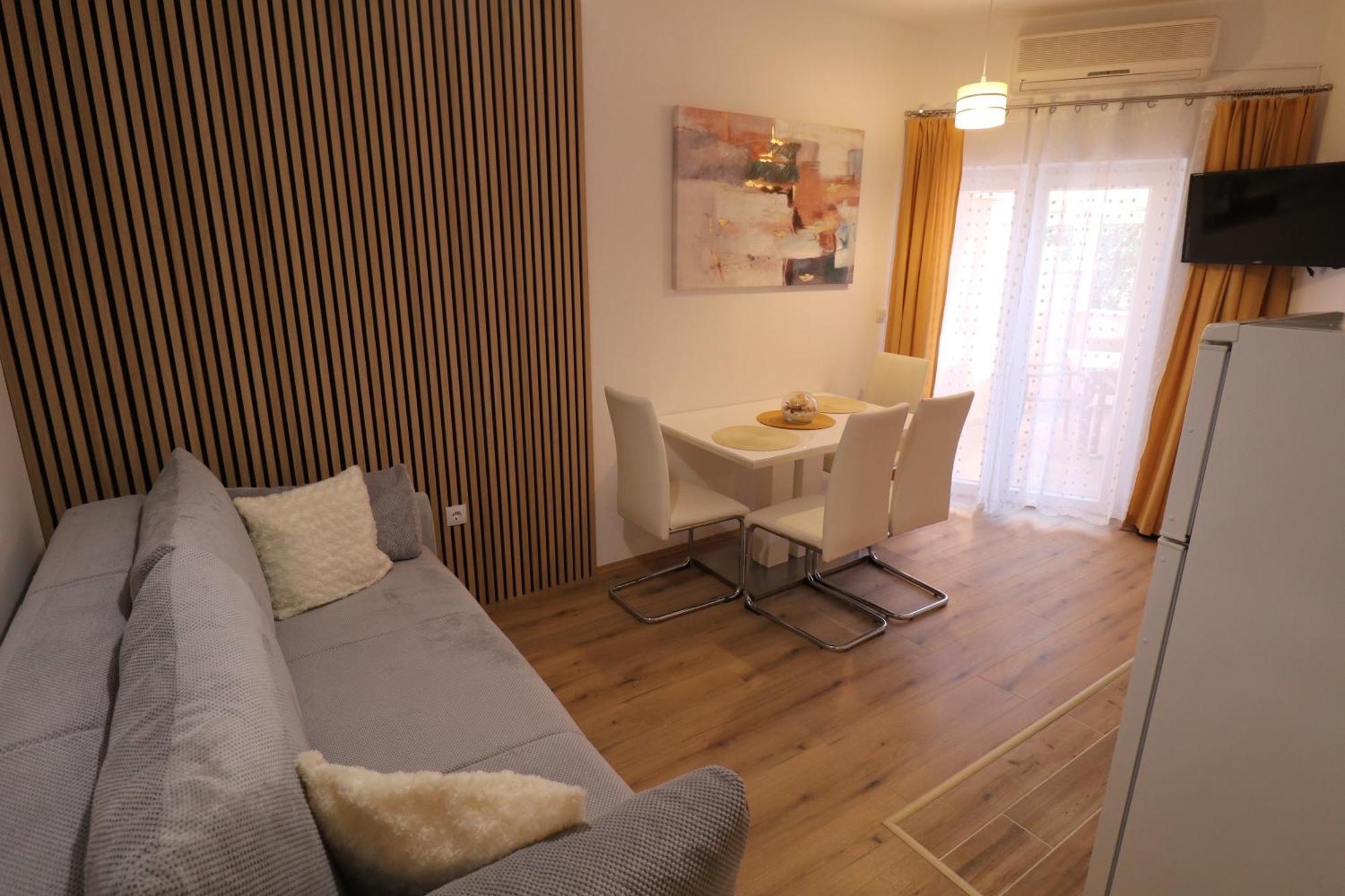 Apartmani Bilokapic Primošten Exterior foto